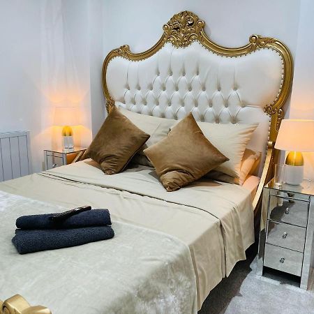 Apartament Salt Hill Windsor Legoland Eton Heathrow Luxury 2 Bed 1 Bath Free Parking Slough Zewnętrze zdjęcie