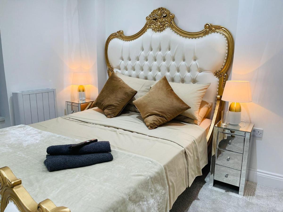 Apartament Salt Hill Windsor Legoland Eton Heathrow Luxury 2 Bed 1 Bath Free Parking Slough Zewnętrze zdjęcie