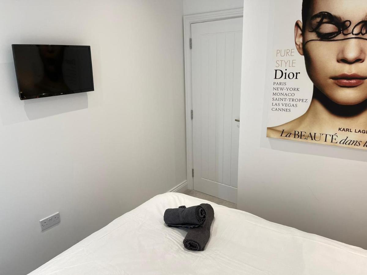 Apartament Salt Hill Windsor Legoland Eton Heathrow Luxury 2 Bed 1 Bath Free Parking Slough Zewnętrze zdjęcie